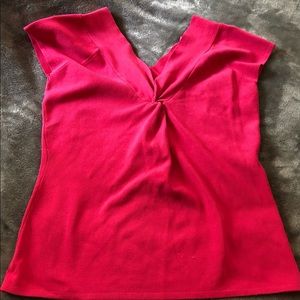 🌺Gorgeous Fuchsia Double V-Neck Sleeveless Blouse🌺